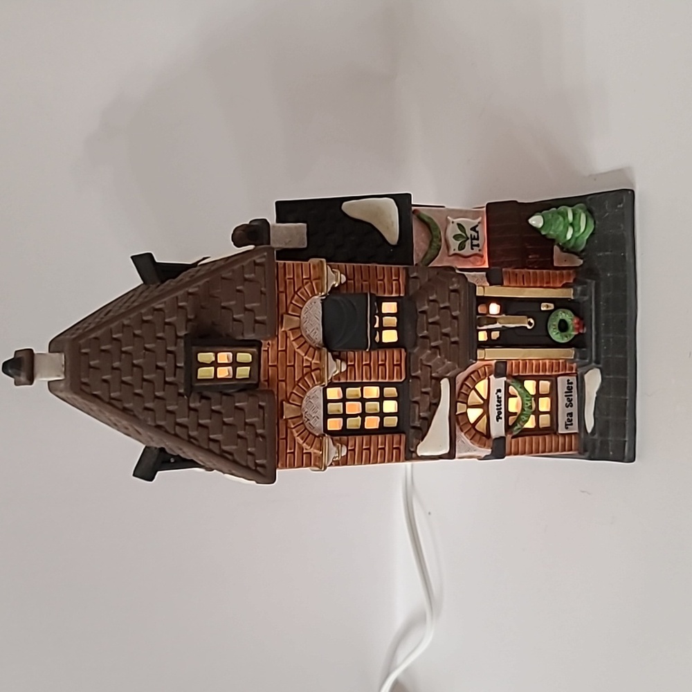 Dept 56 Potters Tea Seller